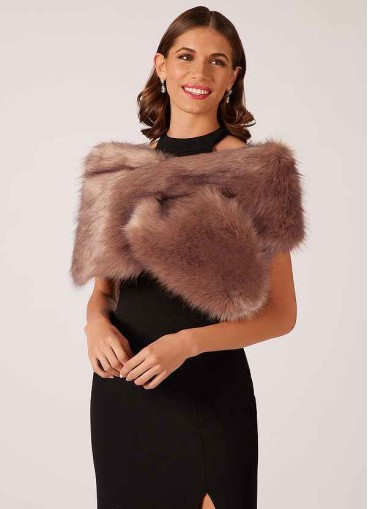 Pawzc Sincerity Faux Fur Wrap