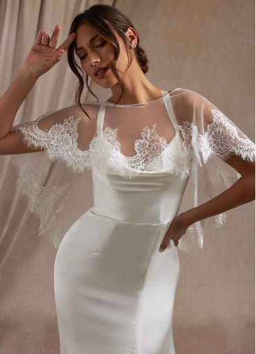 Pawzc Delight Lace Tulle Wrap