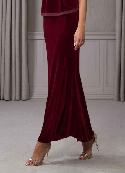 Pawzc Zana Velvet Skirt
( Final Sale ) Pawzc Zana Velvet Skirt
( Final Sale )