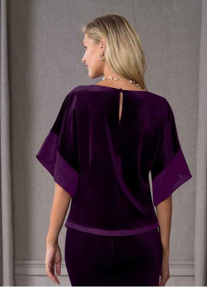 Pawzc Fianna Velvet Blouse
( Final Sale ) Pawzc Fianna Velvet Blouse
( Final Sale )